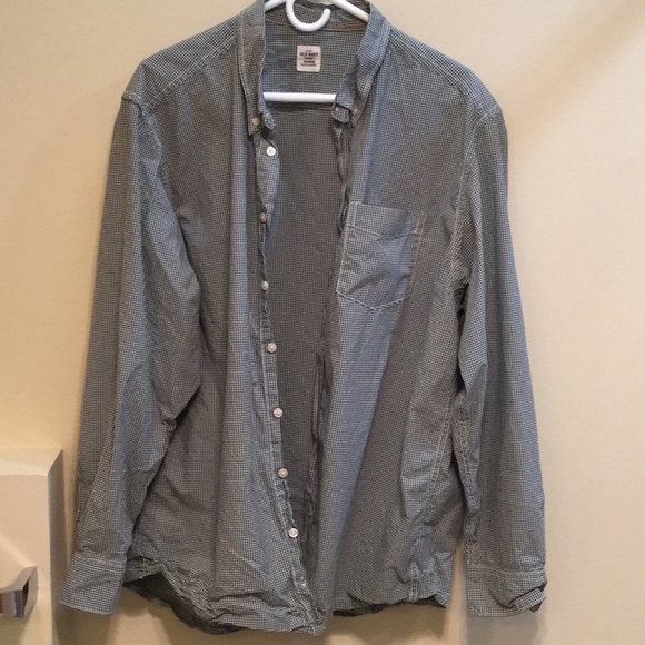 Old navy shirt - Picture 3 of 8